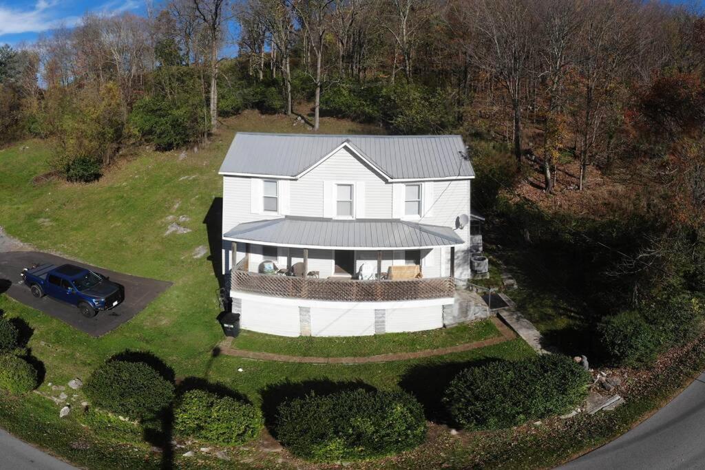 The Dragon'S Den 5 Bedroom House 1 Mile To Main St Tazewell Luaran gambar